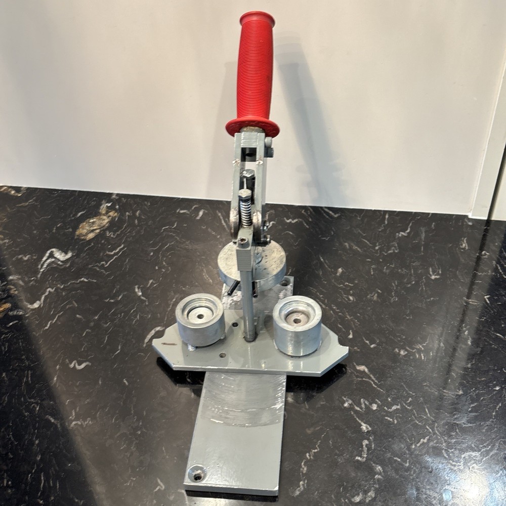 Tecre Model 100 1” Inch Round Button Making Machine