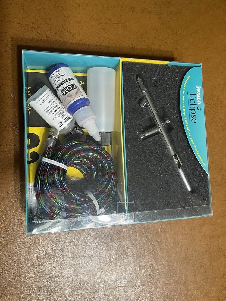 Iwata ECLIPSE BCS Airbrush Set W/Hose  ECL-2001