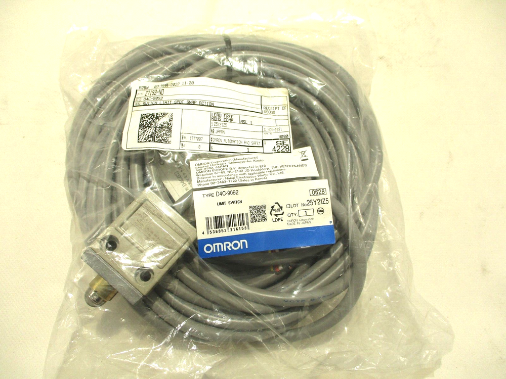 NEW OMRON D4C-9052 LIMIT SWITCH