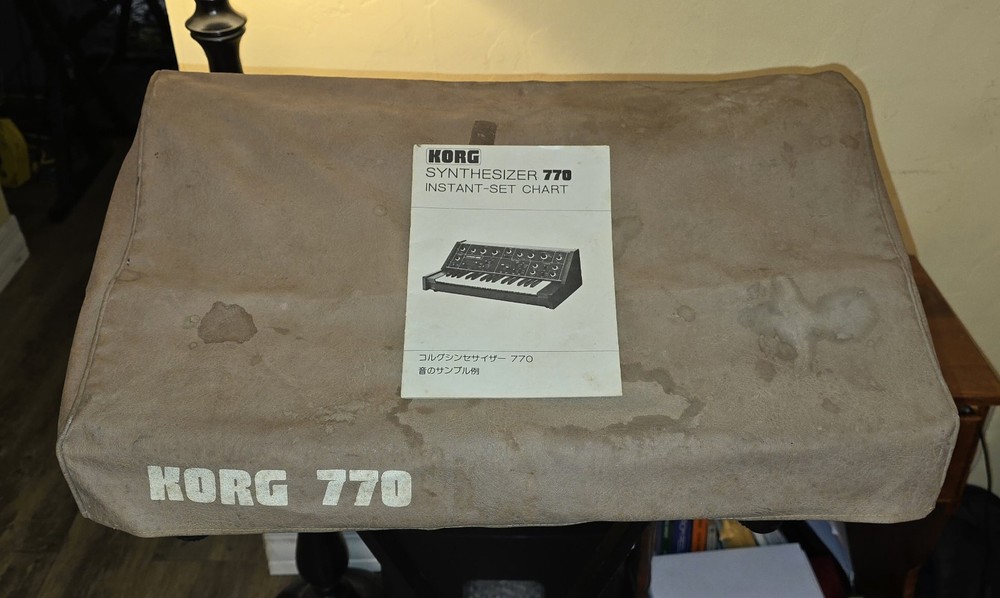 KORG 770 Synthesizer