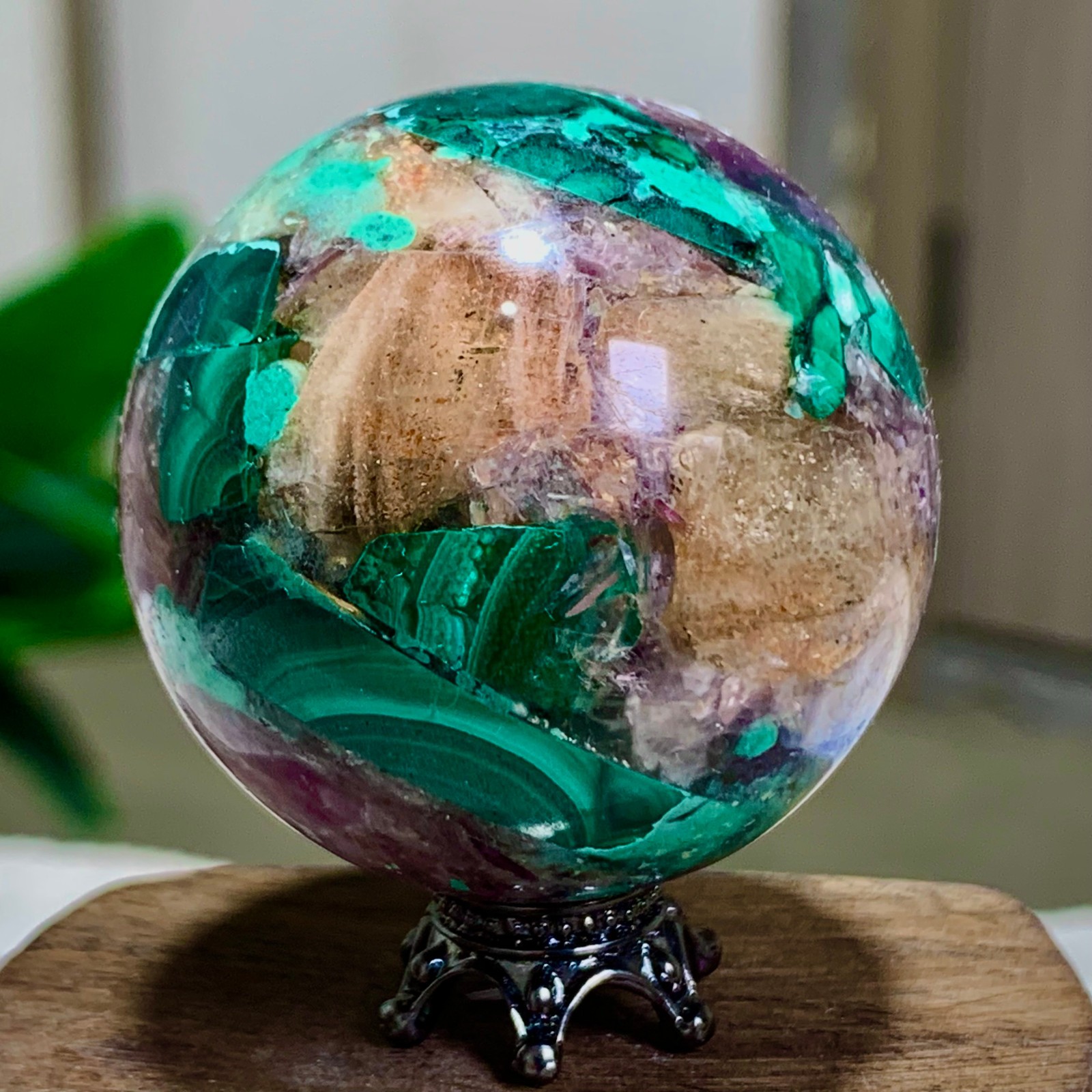 80G Newly discovered rare malachite purple mica symbiotic sphere restoration