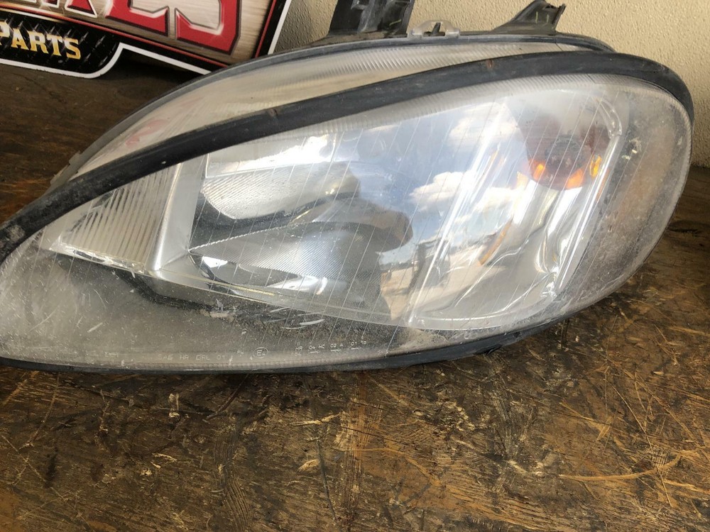 2016 FREIGHT LINER DRIVERSLEFT HEADLIGHT