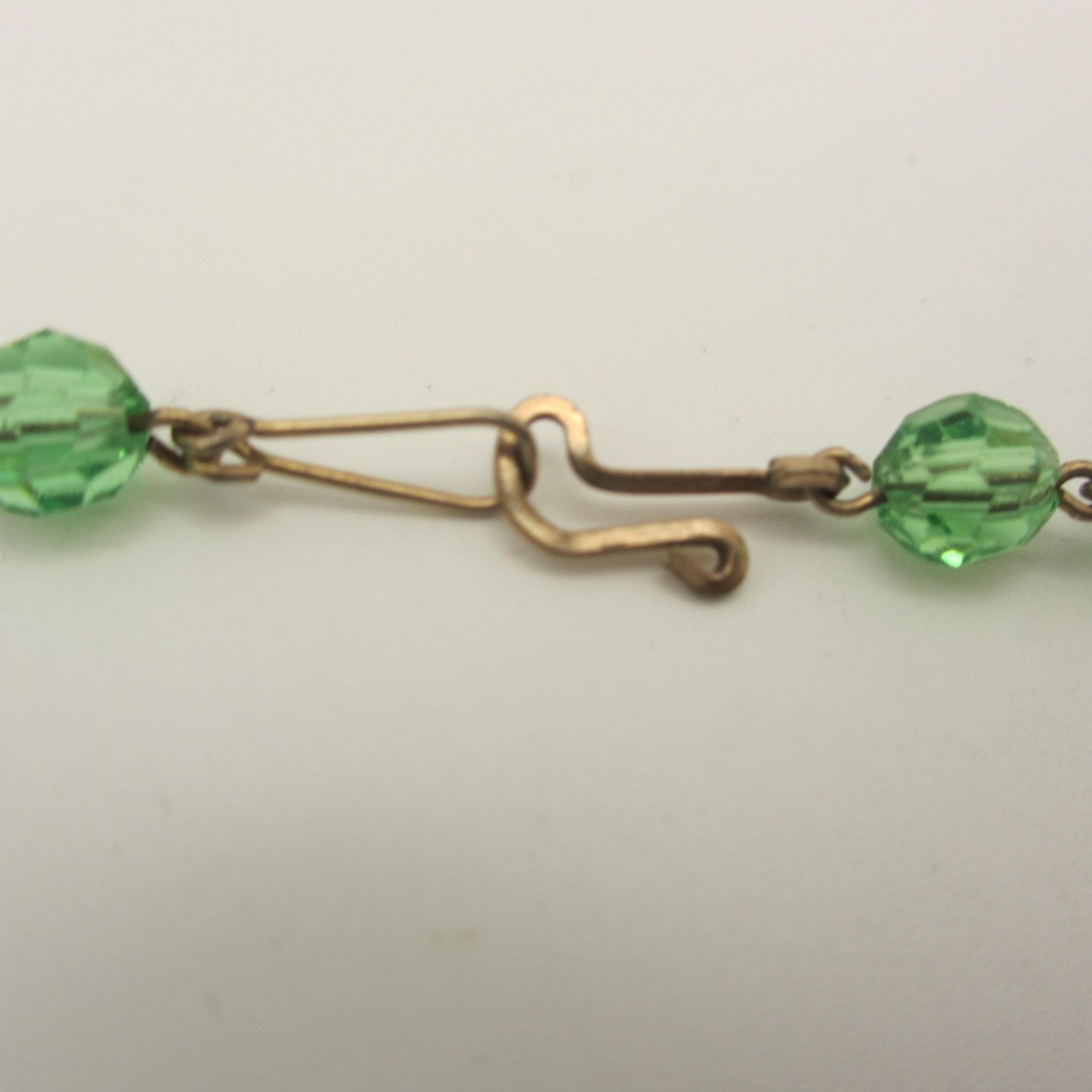 Vintage Glass Necklace Beaded Faceted Green Graduated 17 Inch