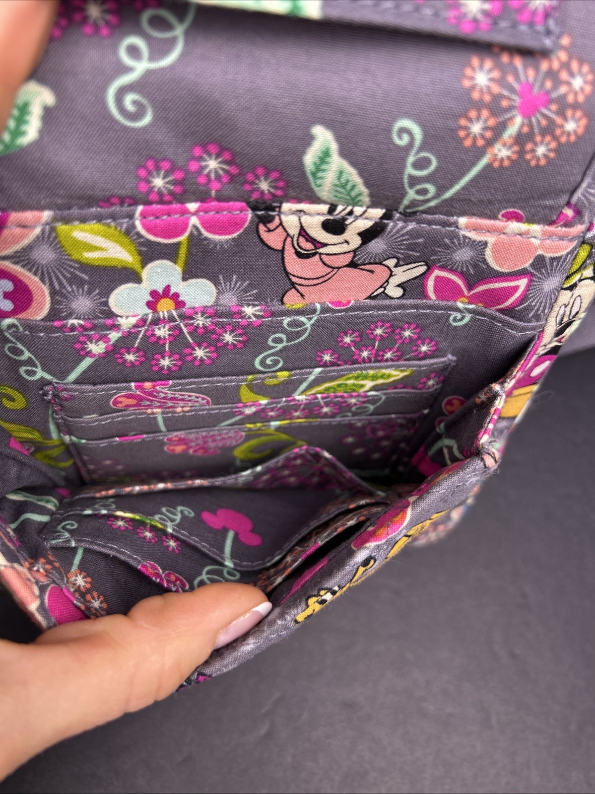 DISNEY VERA BRADLEY CROSSBODY BAG PURSE GRAY MINNIE & MICKEY MOUSE TROPICAL