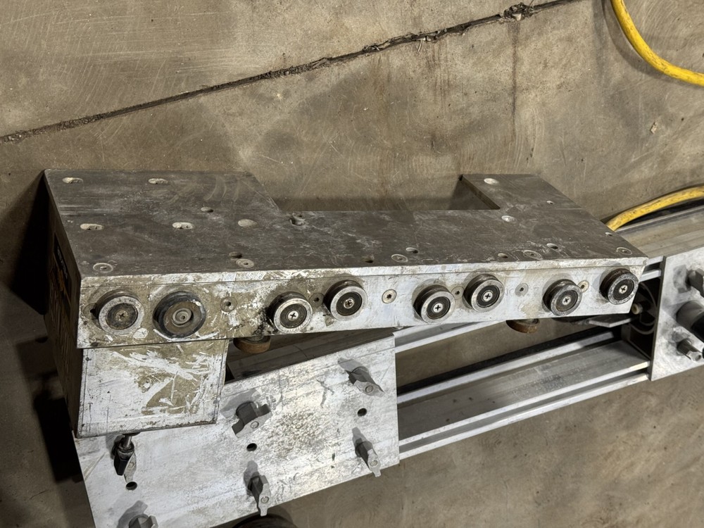 Felker Track master unit w/ suction cups