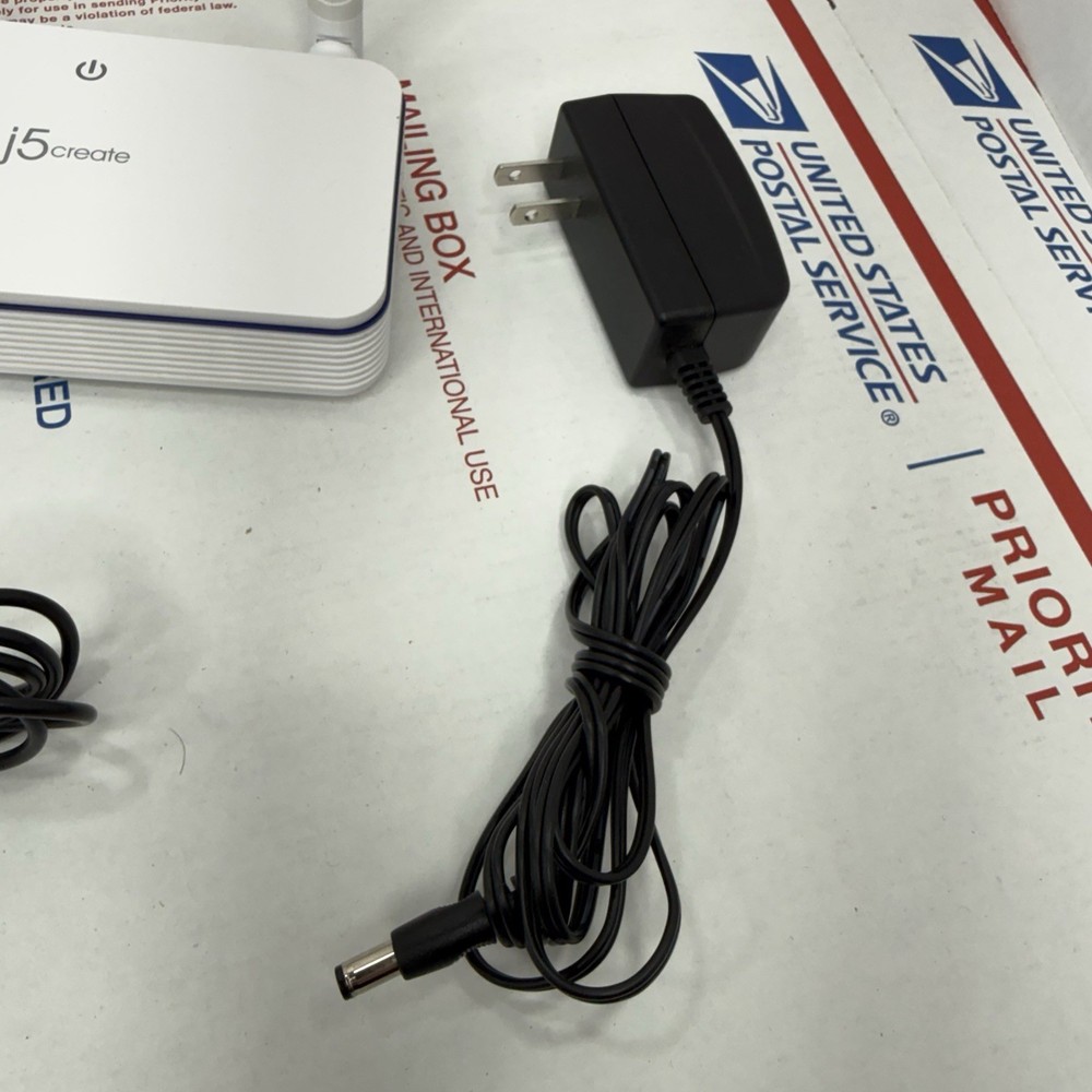 J5 Create JVAW52 Wireless HDMI Display Transmitter Receiver Extender