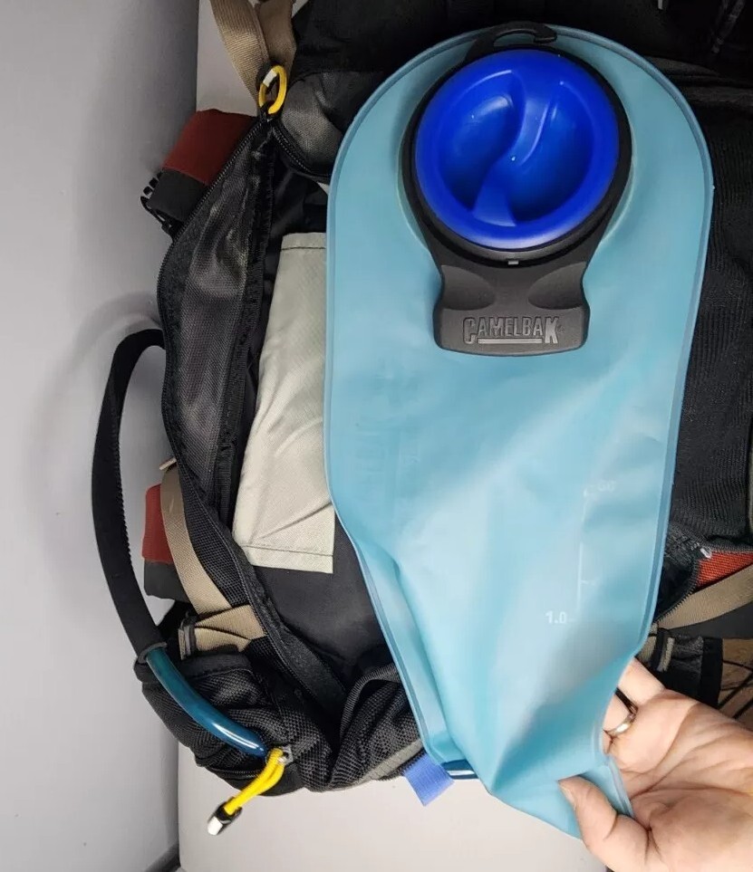 Camelbak Snobound Hydration Backpack 100 Ounce 3 Liter Bladder