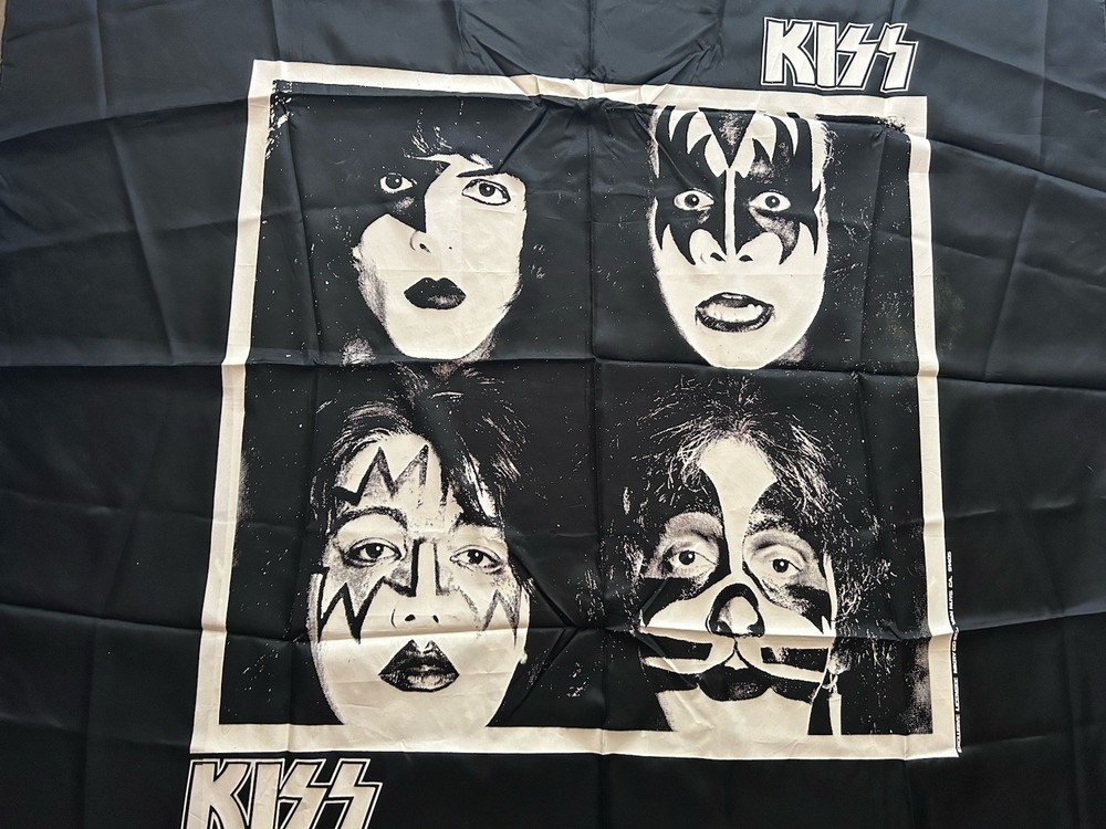 KISS Dynasty 1980’s Black Nylon Banner 45” X 42.5” Vintage Tapestry!  Free Ship!