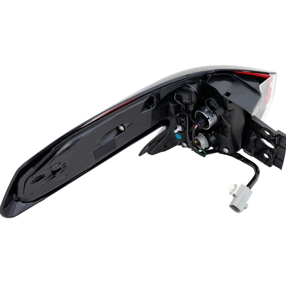 Tail Light Assembly Right Passenger Outer Side Comparable with Bulb