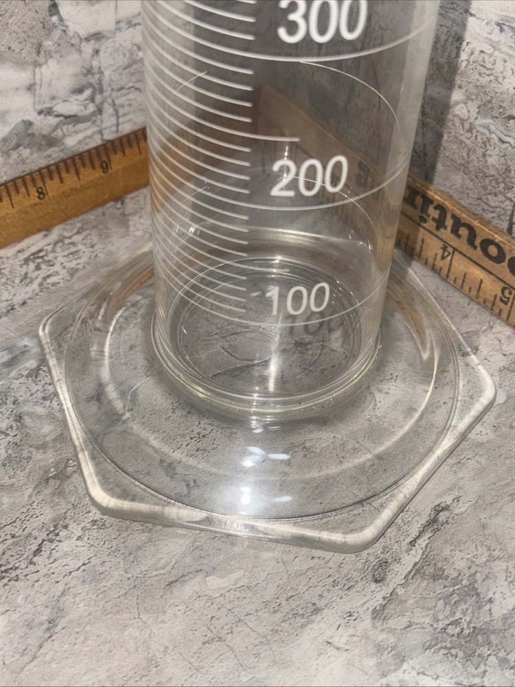 Pyrex 2982 1l Mixing Vase With Topper