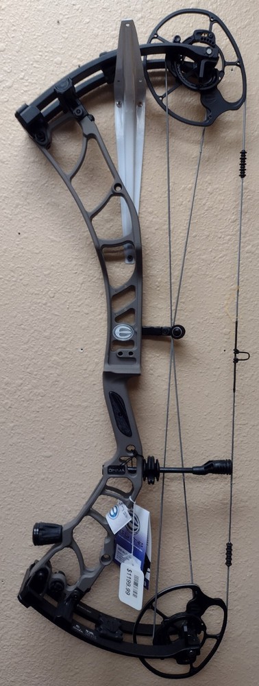Elite Omnia Compound Bow Sienna Brown RH 70lb