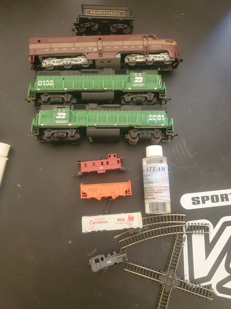 HO trains engines Bridge