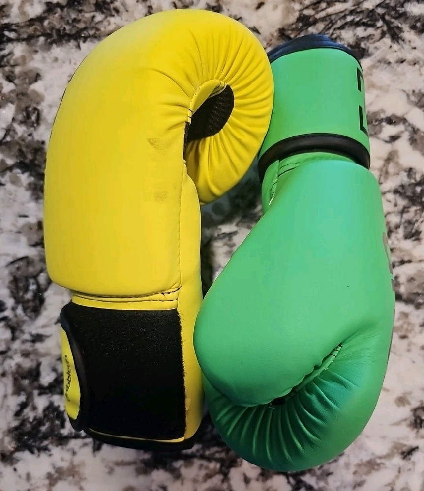 Dribble Up Smart Boxing Gloves Small - Includes Gloves Only