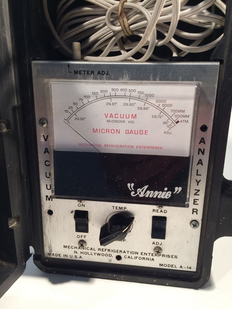 ANNIE Model A-14 Vacuum Analyzer