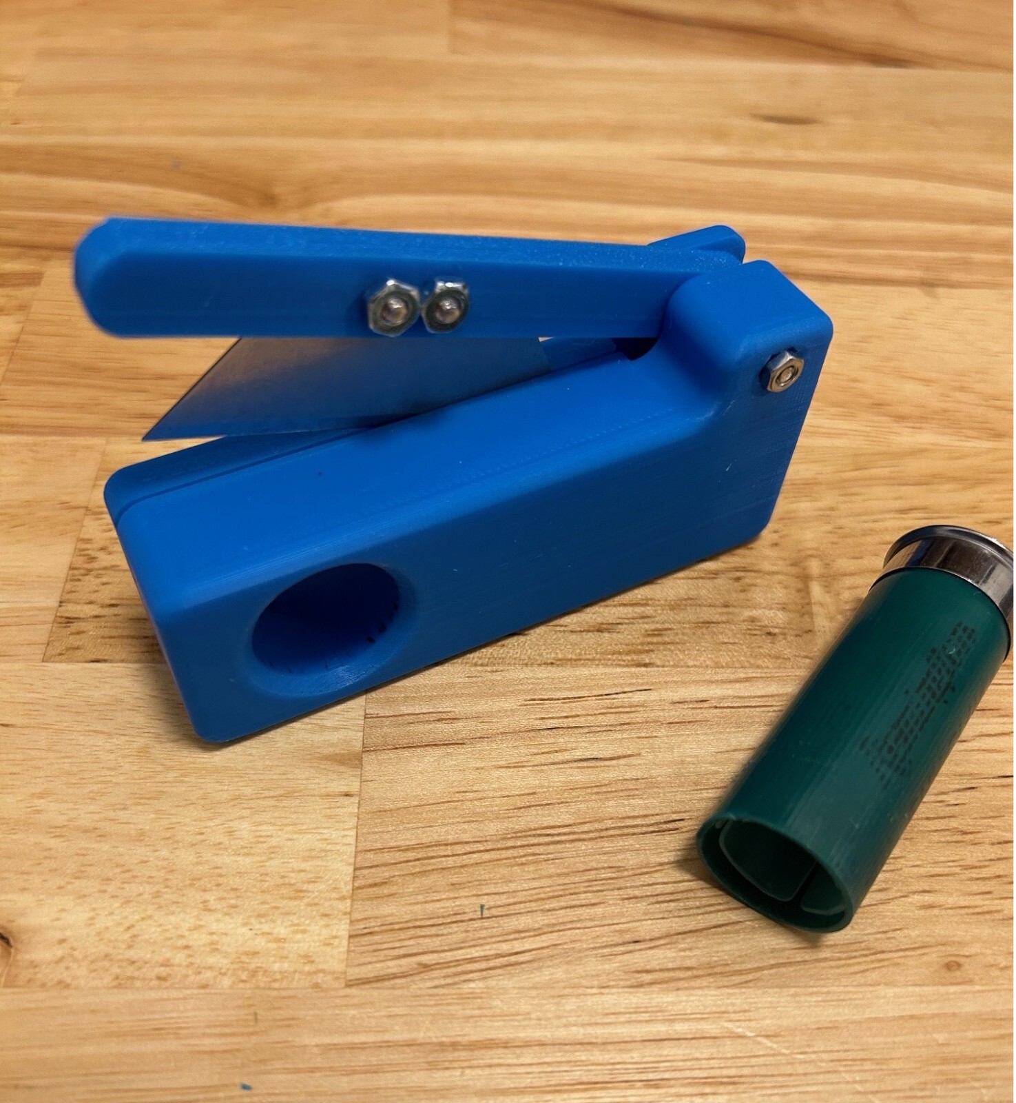 Blue or Red - 12ga Shotgun Shotshell Shell Trimmer Crimp Cutter Tool 12 Gauge