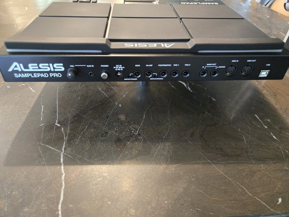 Alesis SamplePad Pro Programmable Digital Drum Pad, 8 Pads, Case, Power Adapter