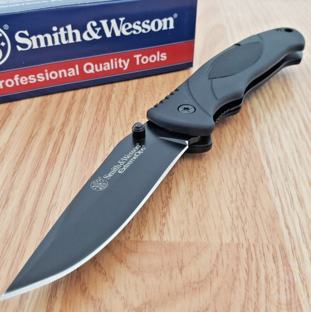 Smith & Wesson Extreme Ops Folding Knife 3.25" Stainless Blade Rubber Handle A25