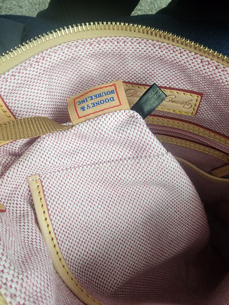 Authentic Dooney and Bourke, Crossbody Bag