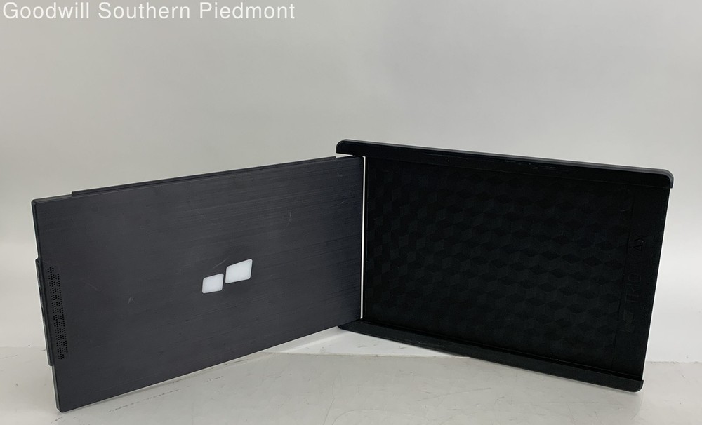 Mobile Pixels TRIO MAX 14" Portable Laptop Screen Extender - Tested