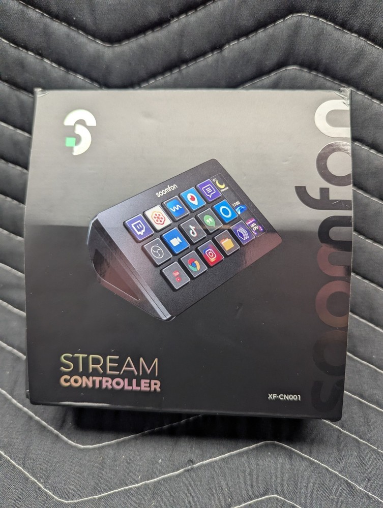 Stream Controller - SOOMFON Studio Control Deck 15 Macro Keys & Dashboard White