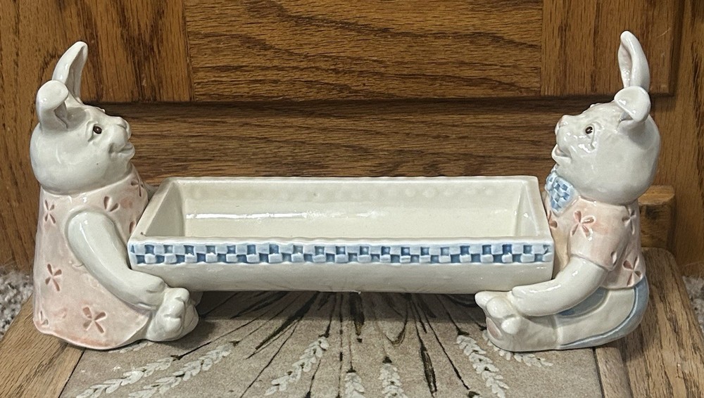 Fitz and Floyd Bunny  Spring Cracker Cradle Dish Easter Spring