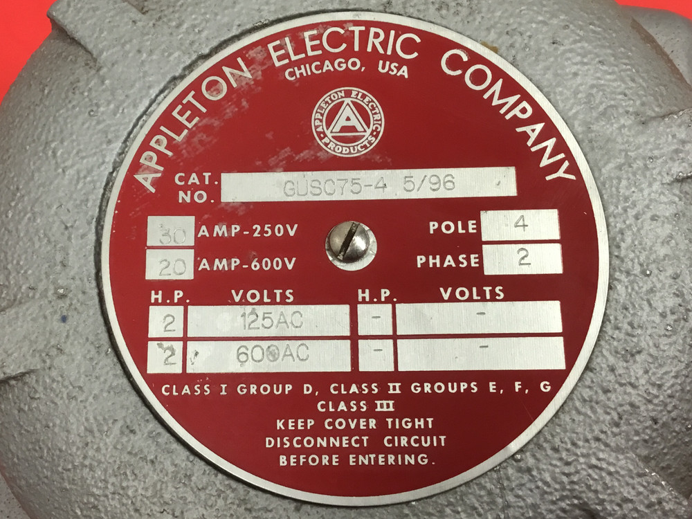 Appleton - P/N: GUSC75-4 5/96 - Explosion Proof Enclosure Switch - UNUSED
