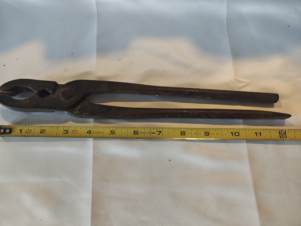 Antique Primitive Wolf Jaw Type Blacksmith Forge Tongs