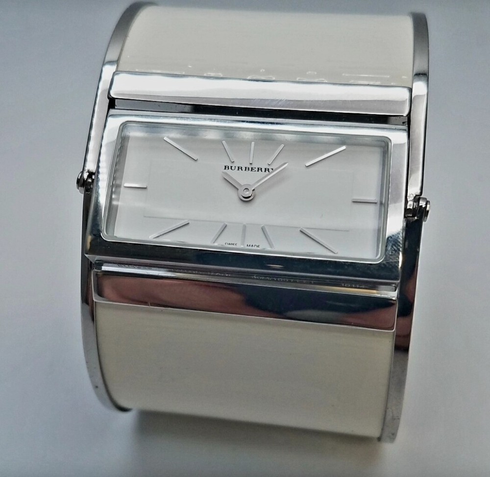 Vintage Burberry Authentic Bangle Watch