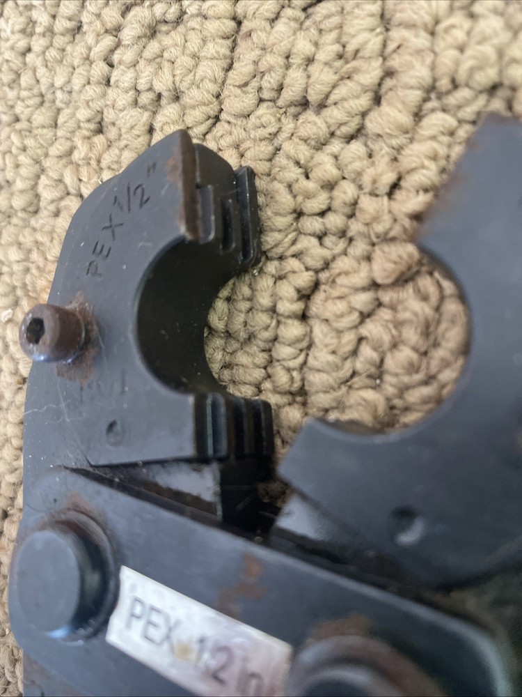 Apollo 1/2” PEX Crimping Tool