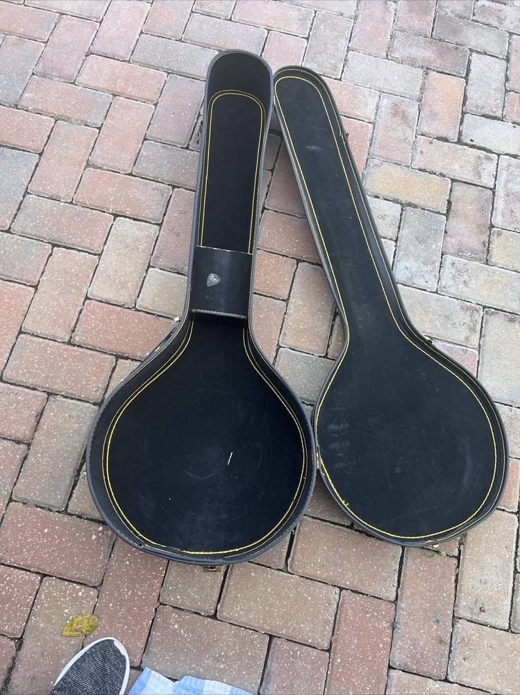 Franciscan Banjo 5 String with Case