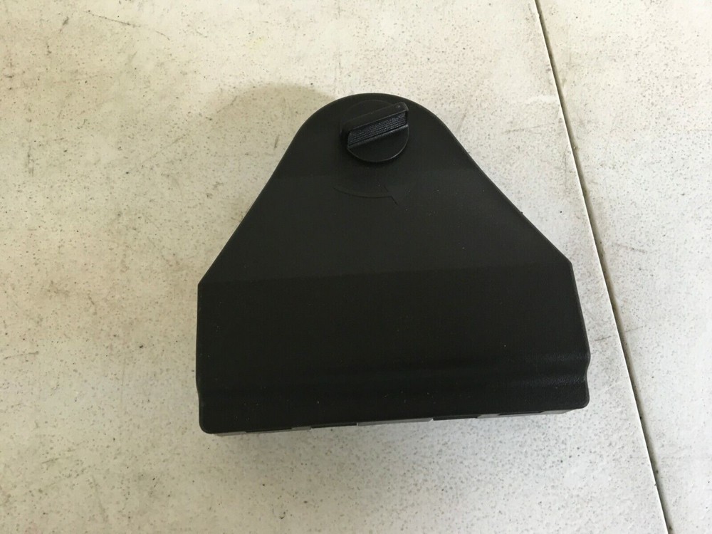 2000 S4 Hazard Warning Triangle Mount Bracket Holder 4D0860285B