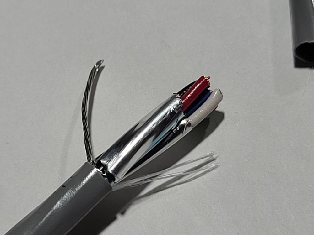 Carol E2036S 18/6C Shielded Security/Communications Cable Riser Gray /50ft