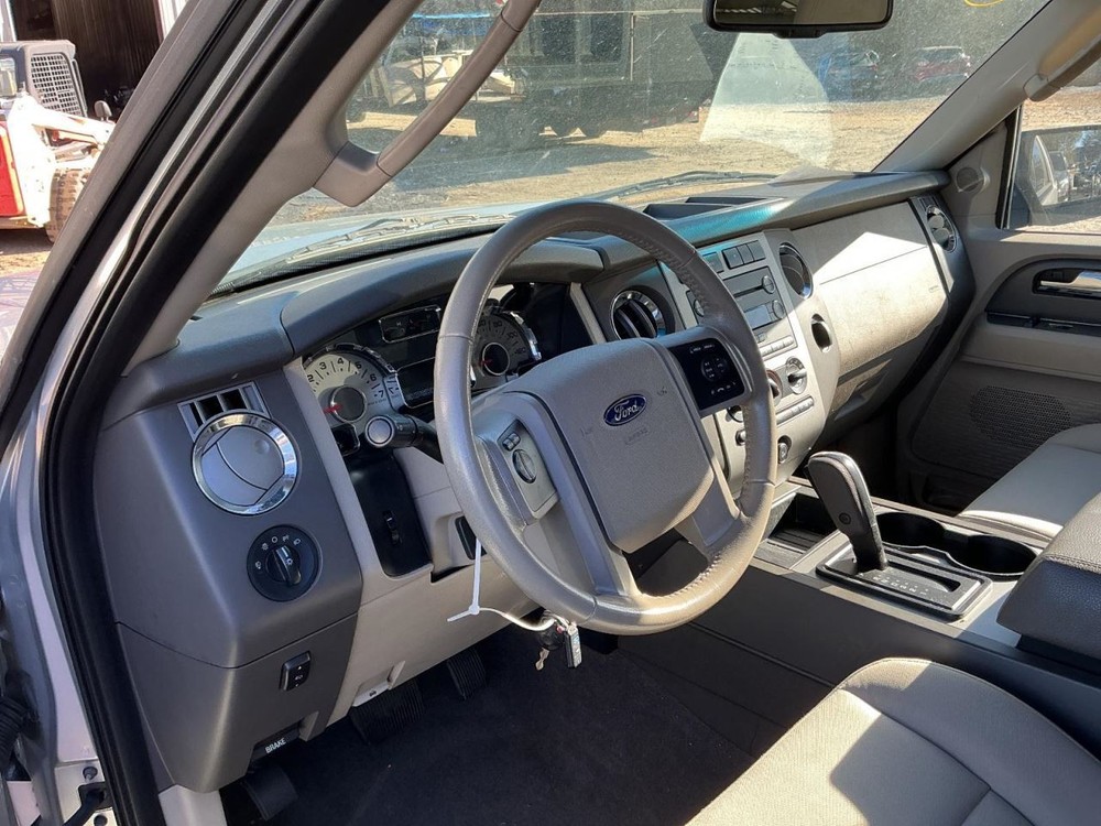 Fuse Box Engine Fits 09-14 EXPEDITION 4929890