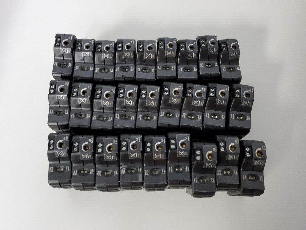 VERIS INDUSTRIES HAWKEYE 608 CURRENT SWITCH