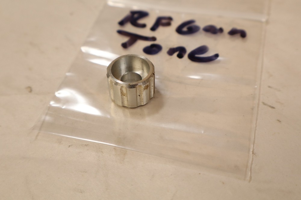 Icom Ic-r71e hf receiver part Knob RF Gain / Tone