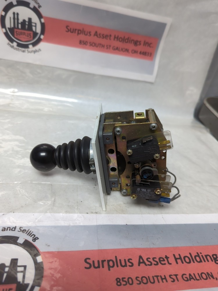 OEM CONTROLS,MS4M7459,JOYSTICK CONTROLLER PRE-OWNED