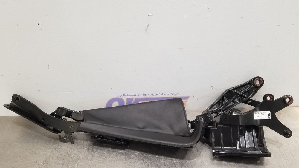08 CADILLAC XLR-V CONVERTIBLE ROOF FORWARD HINGE LEFT DRIVER