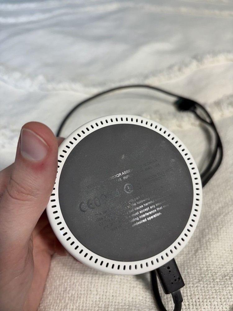 Amazon Echo Dot (2nd Generation) Smart Assistant - White with Power Cord