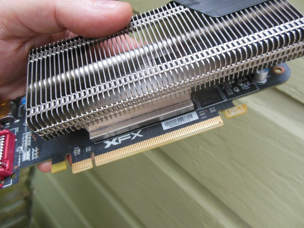 Advanced Micro Devices C552 Radeon XFX Graphics Card Working Model