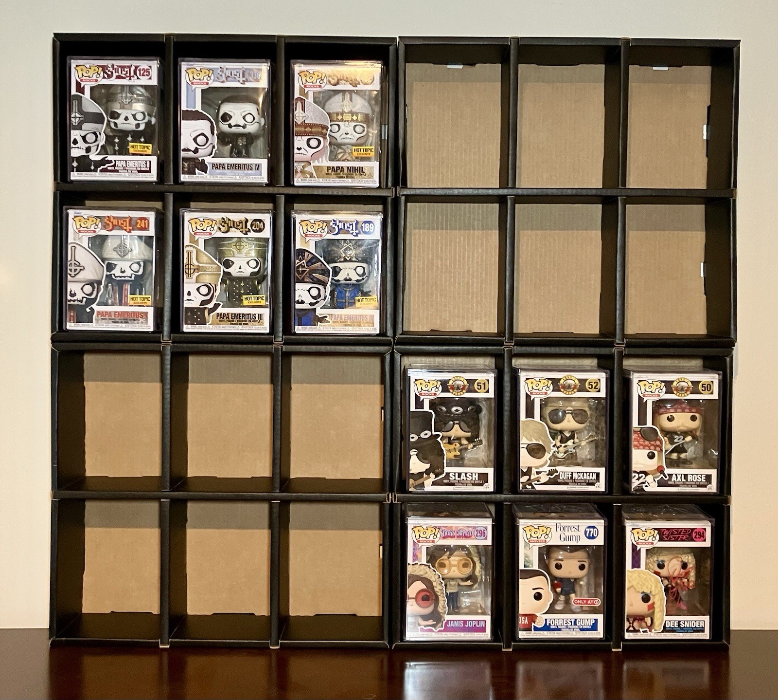 Funko Pop Display shelf Kubbie BLACK. FITS HARD STACKS, ARMOR & THRILLJOY