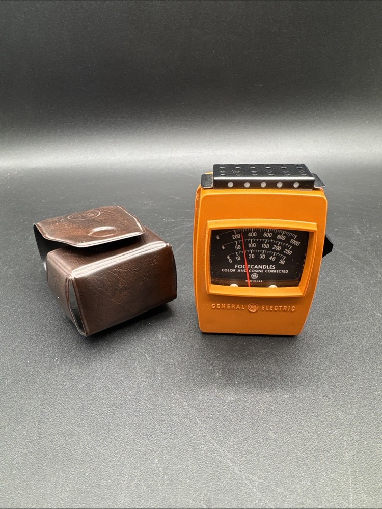 GE GENERAL ELECTRIC FOOTCANDLES Triple-Range Light Meter 214 + Case