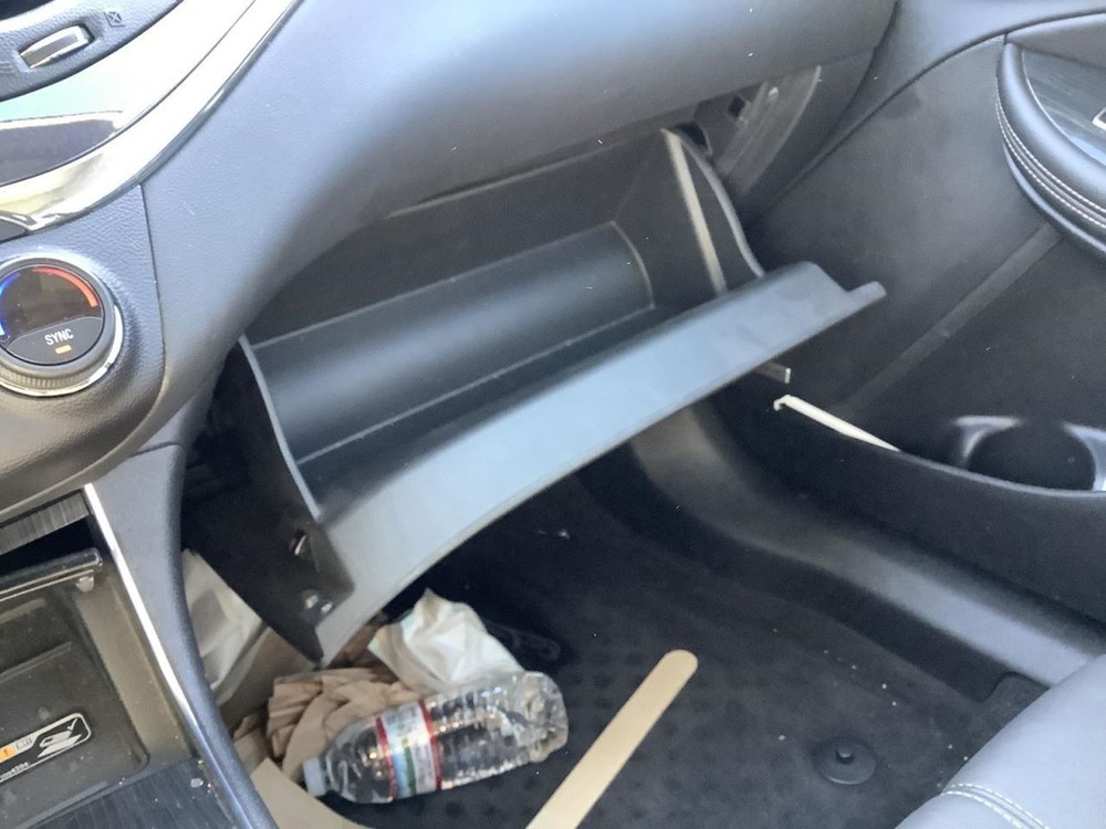 IMPALA 2016 Glove Box 4978500