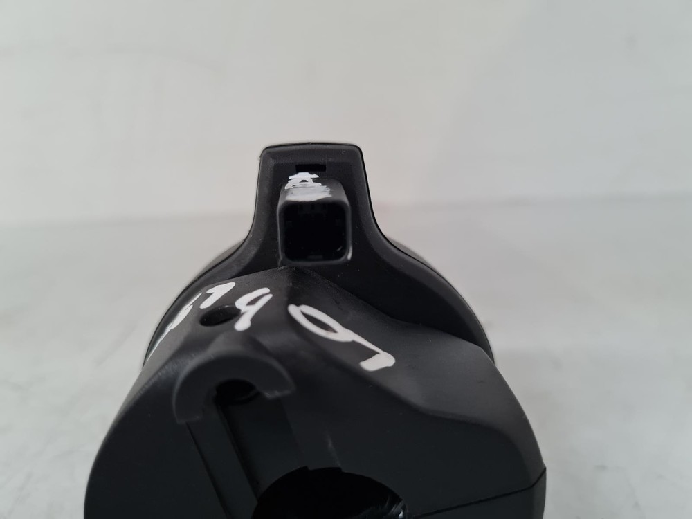 BMW F800GT 2019 RIGHT SIDE SWITCH GEAR
