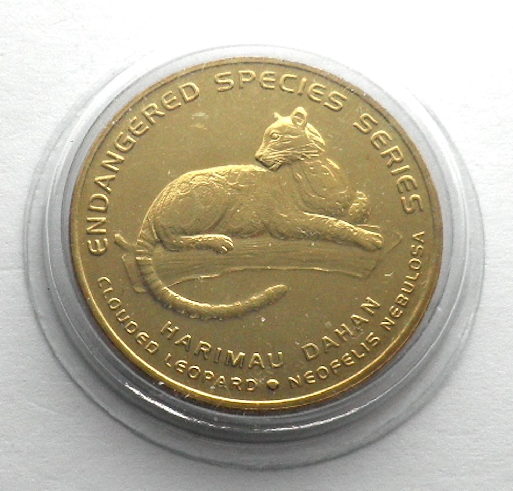 MALAYSIA 25 SEN 2003 UNC Endangered Species - Clouded Leopard, in Folder. BB26