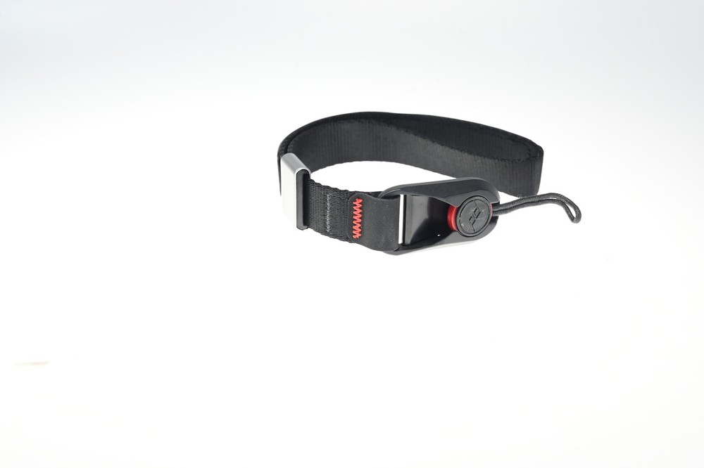 Peak Design Wrist Cuff Strap Black Red #G317