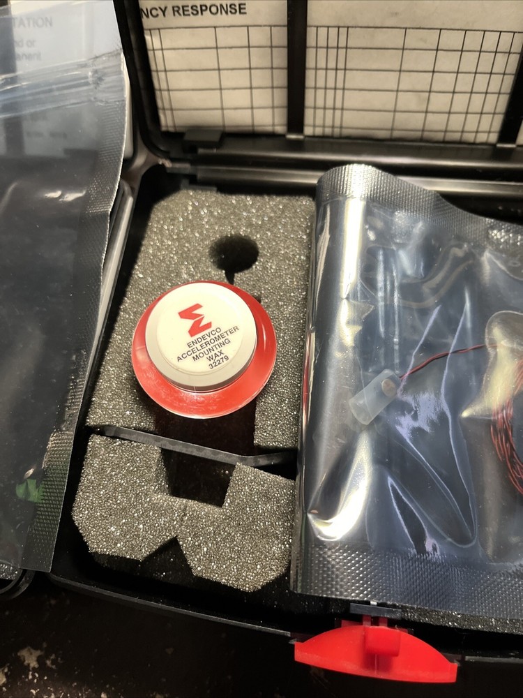 ENDEVCO 25A MINIATURE IEPE ACCELEROMETER