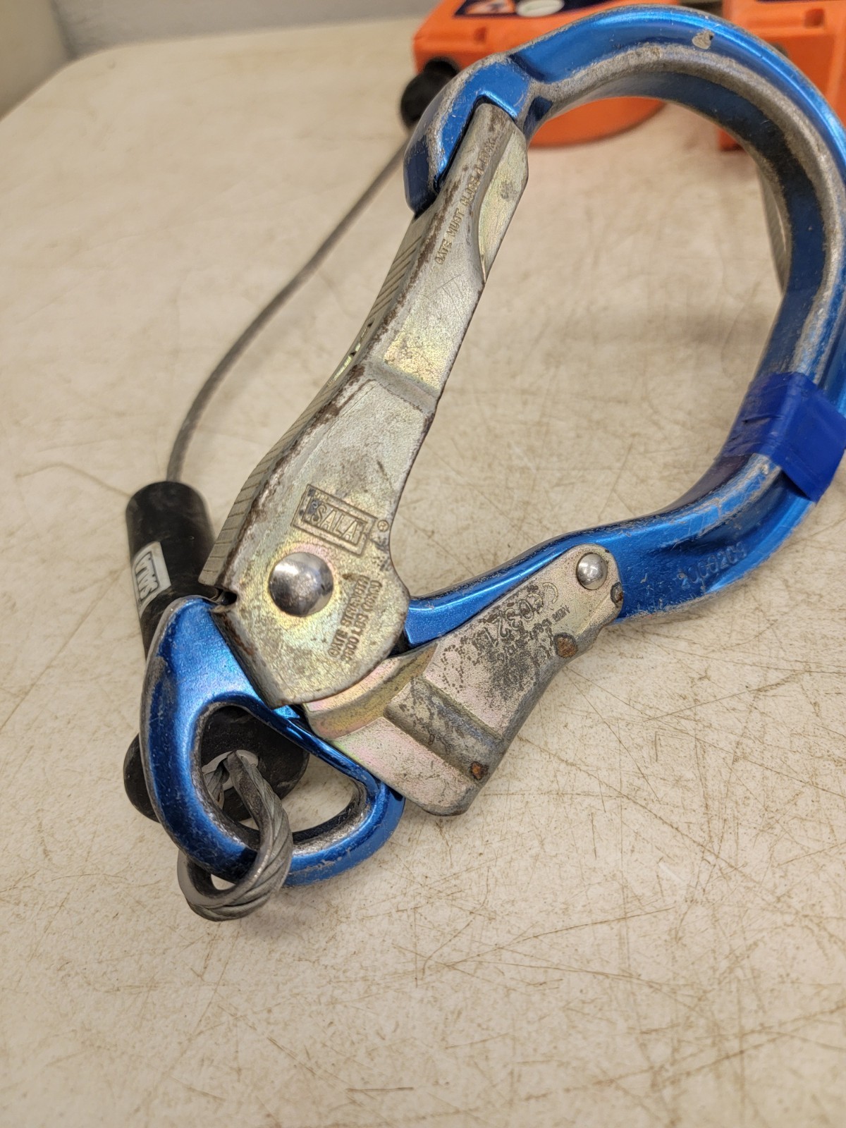 3M DBI SALA NANO-LOK 8' EDGE 3500231 DUAL LEG SELF RETRACTING LIFELINE LANYARD 9