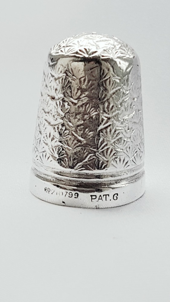 Silver THIMBLE ~ Charles Horner Rd 210799 PAT ~ Shell Pattern ~ Size 6