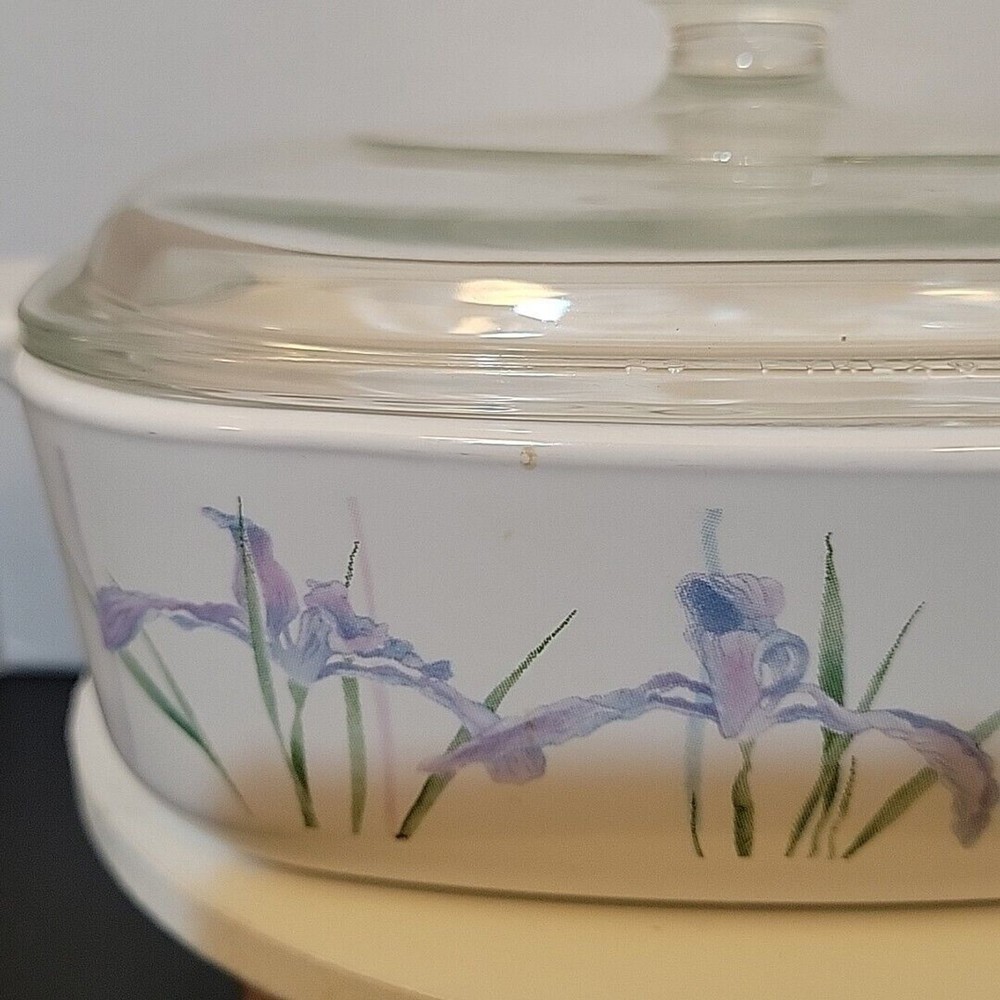 CorningWare Shadow Iris A-1-B 1 Liter/Quart Covered Casserole Pyrex Lid A-7-C