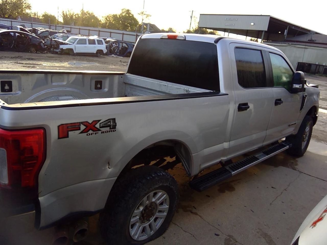 Exhaust Fluid Pump 6.7L Diesel Fits 17-22 FORD F250SD PICKUP 1897626